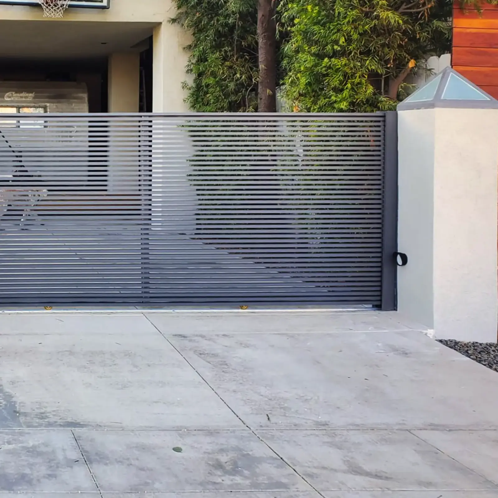 Hi-Tech aluminum gate, completed installation 8