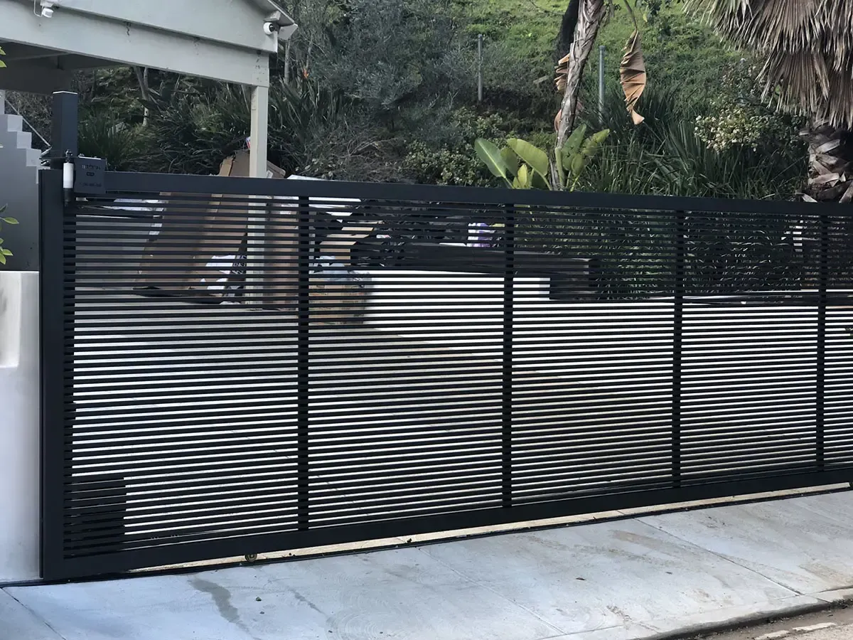 Hi-Tech aluminum driveway gate