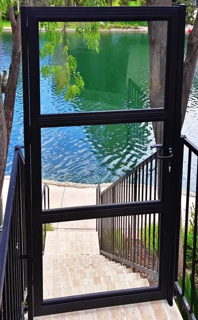Aluminum and Glass gate at stairway