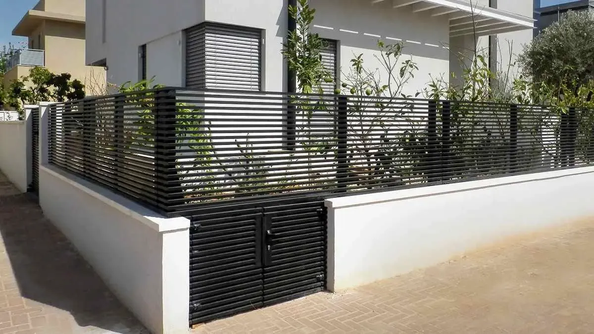Hi-tech aluminum fence