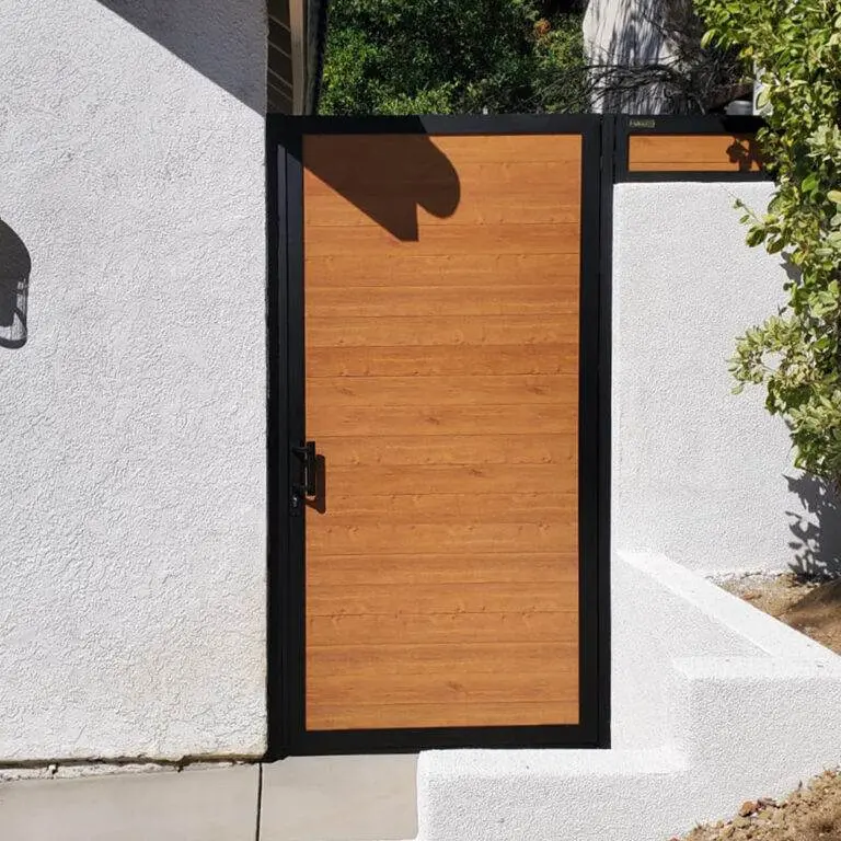 Wood-like Pedestrian Gate, Woodland Hills