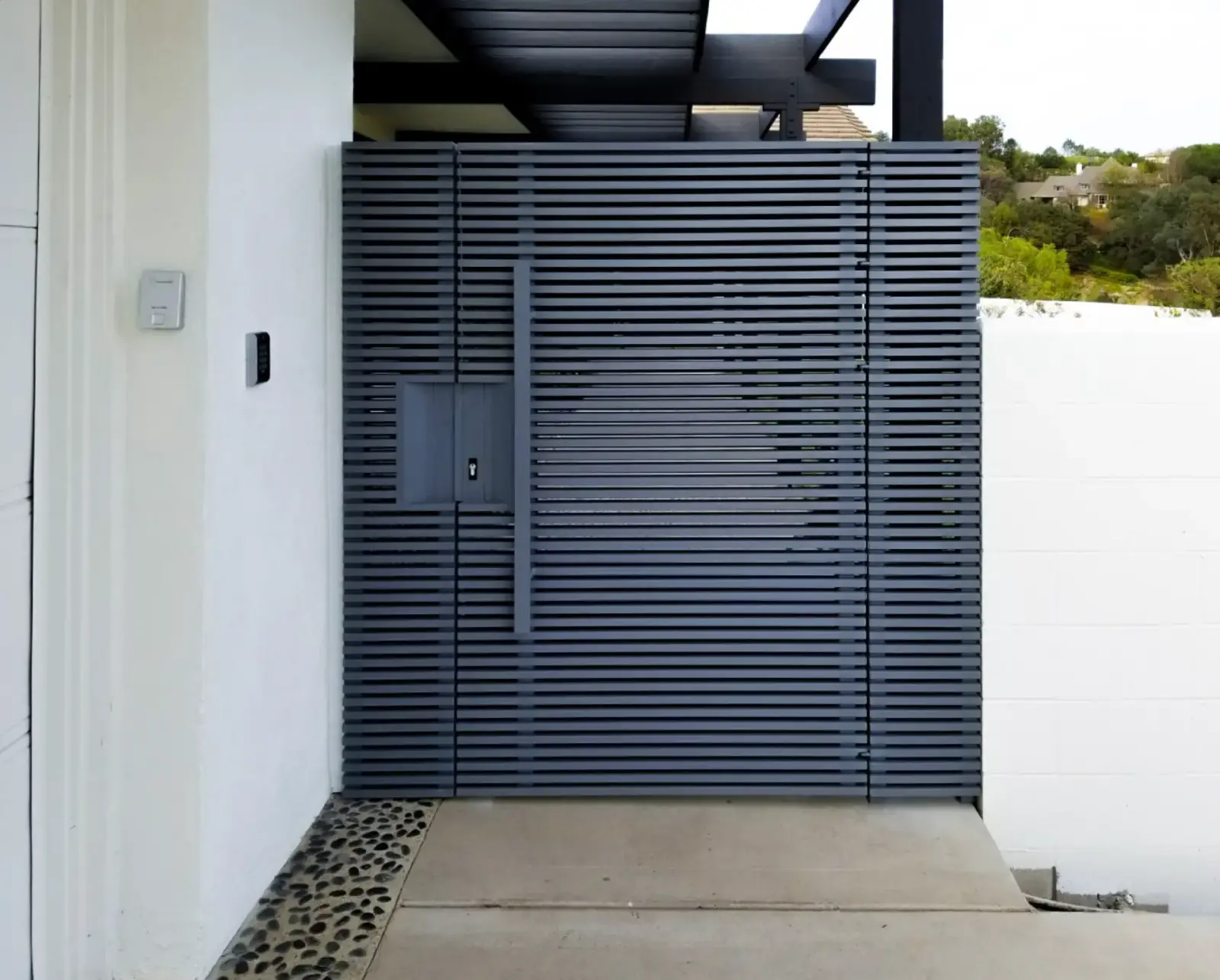 Hi-Tech aluminum gate, completed installation 9