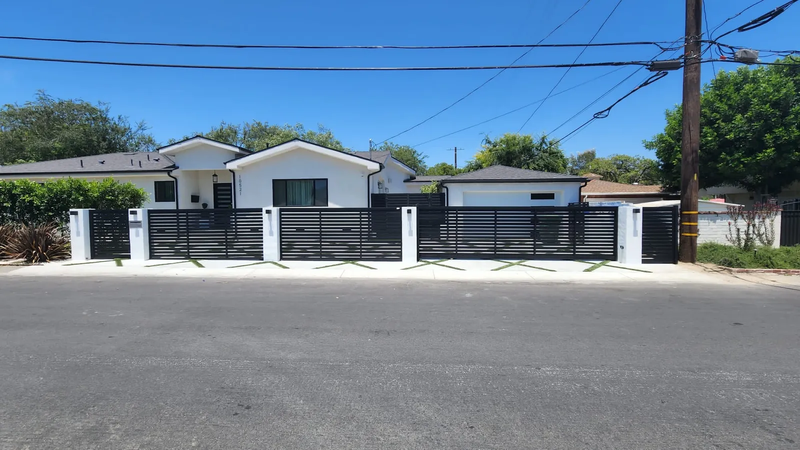 Profile 24 Driveway Gate
