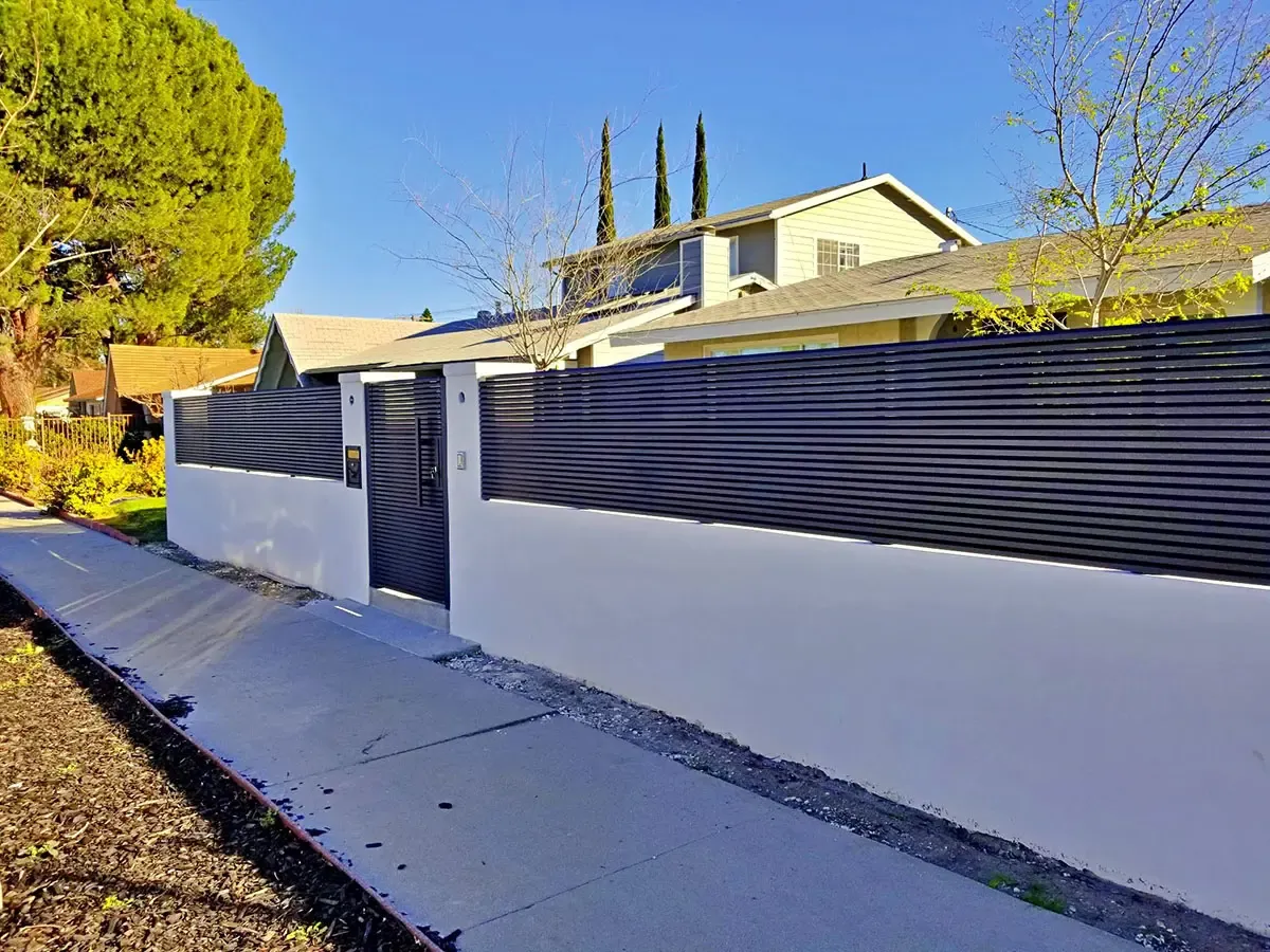 Hi-tech aluminum fence