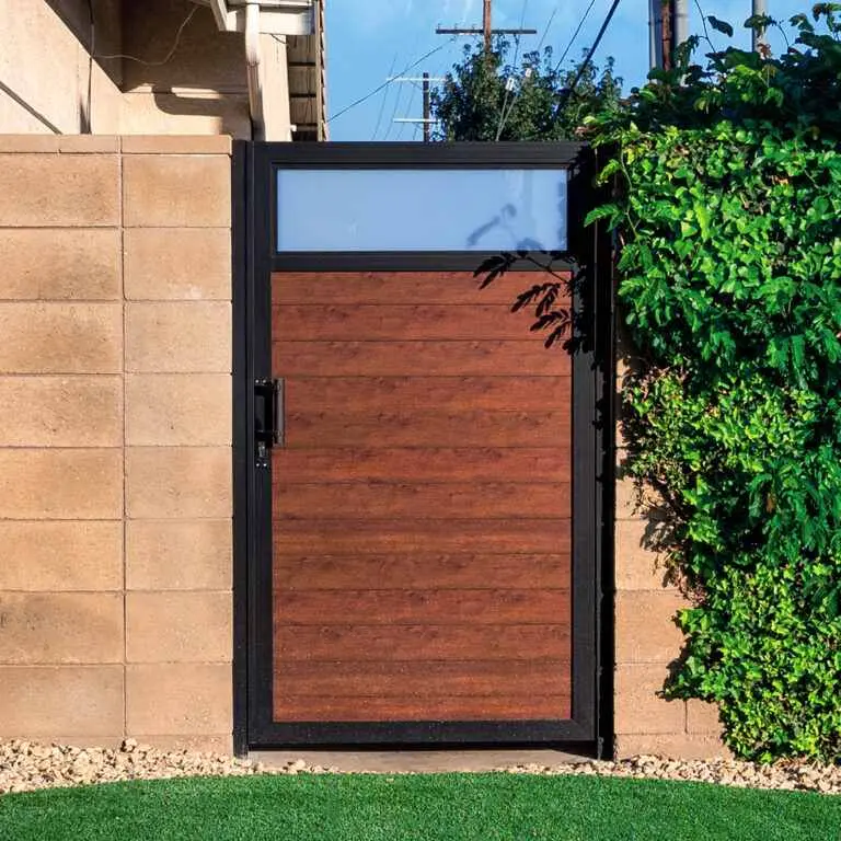 BestOf - Beautiful Wood-like Pedestrian Gate