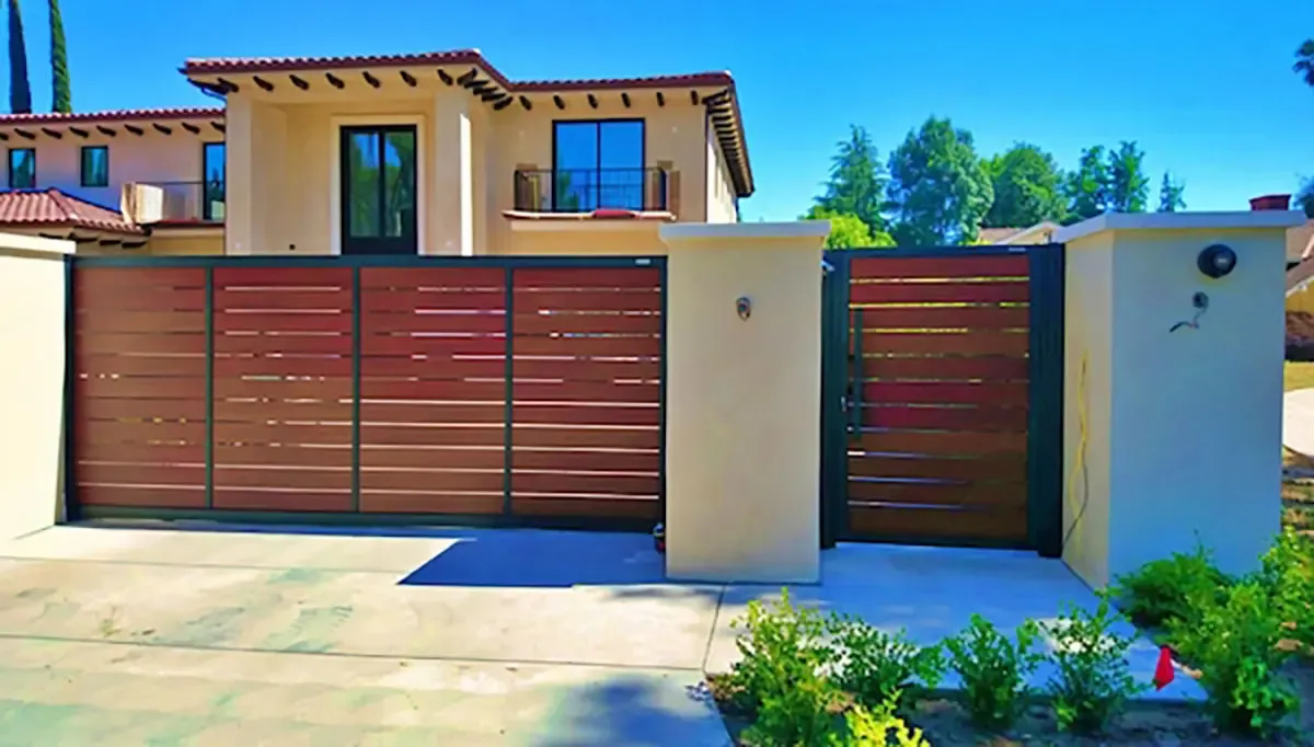 Woodlike aluminum driveway and entry gates
