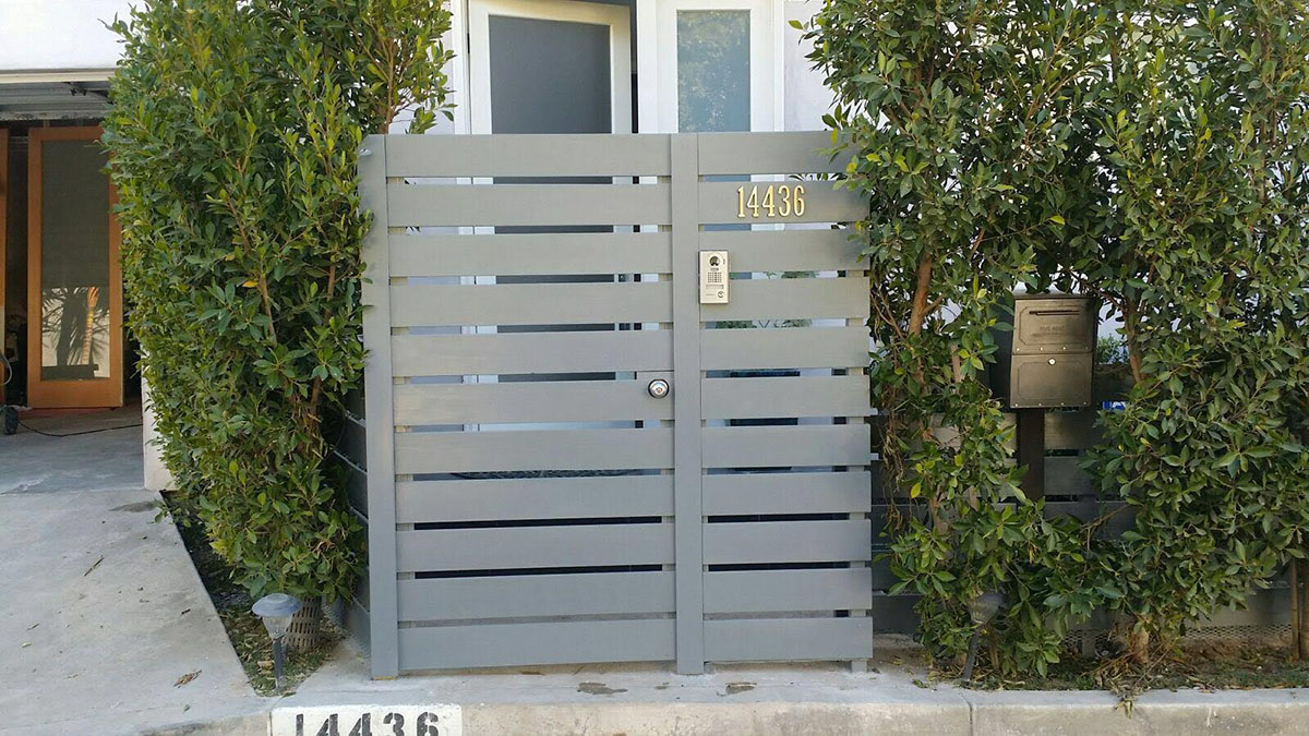 Grey Wood Entry gate with keypad