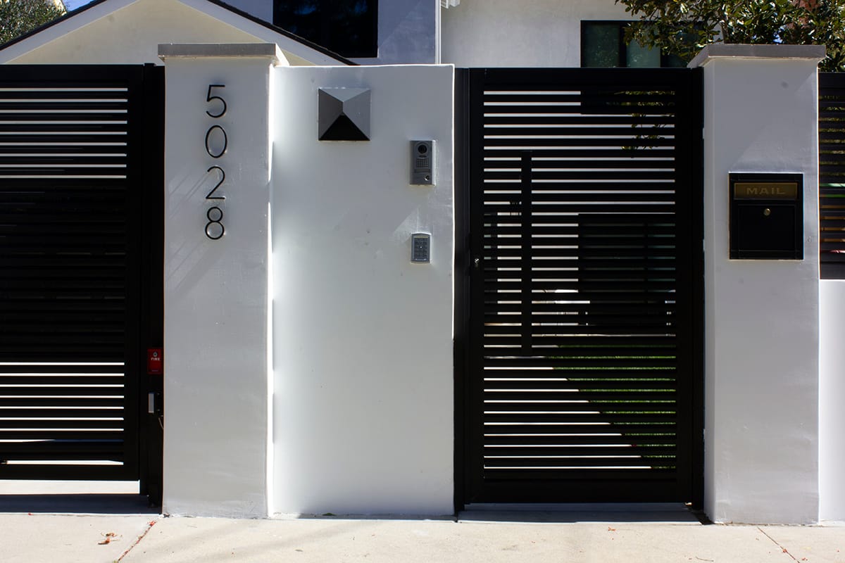 Hi-tech aluminum entry gate