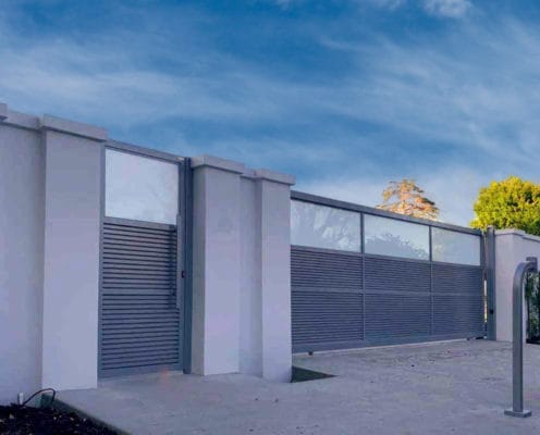 Aluminum Gray Gate with Powdered Glass