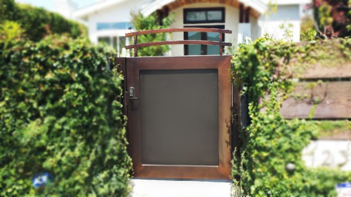Wood entry gate