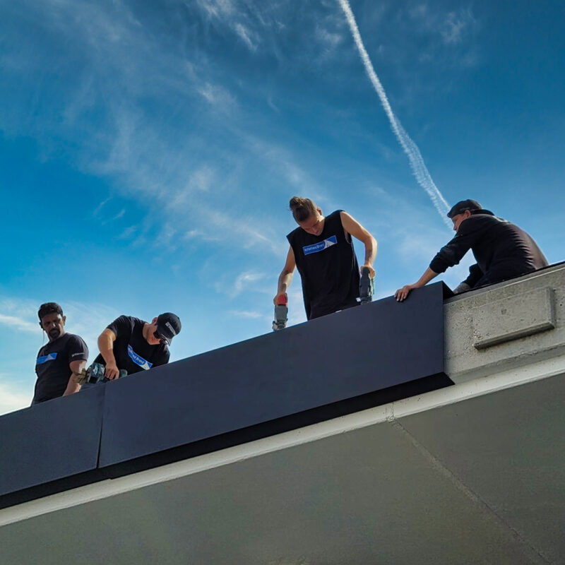 Installing Aluminum Roof Trim in L.A. - Mulholland Brand Team