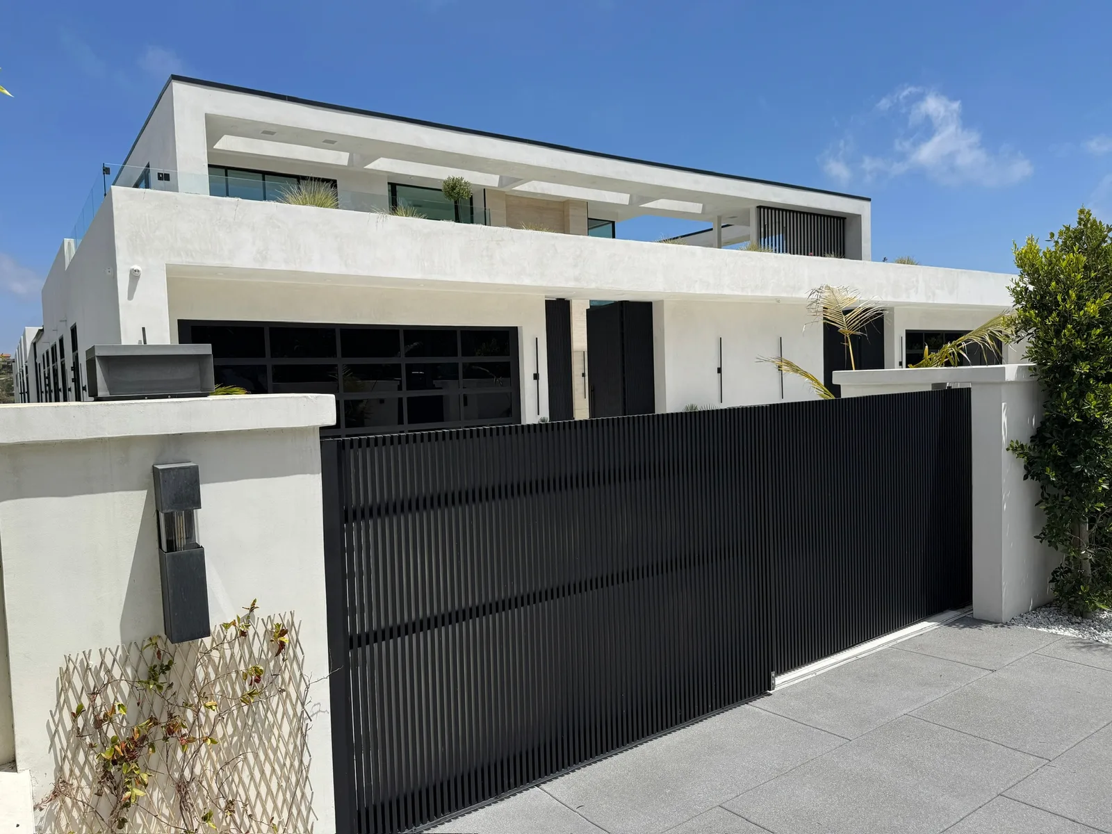 Hi-Tech Frameless