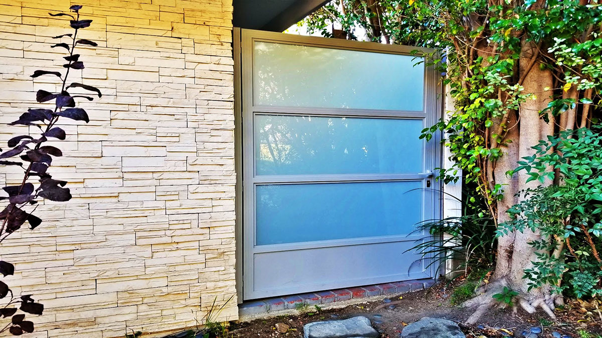 Aluminum and glass entry gate