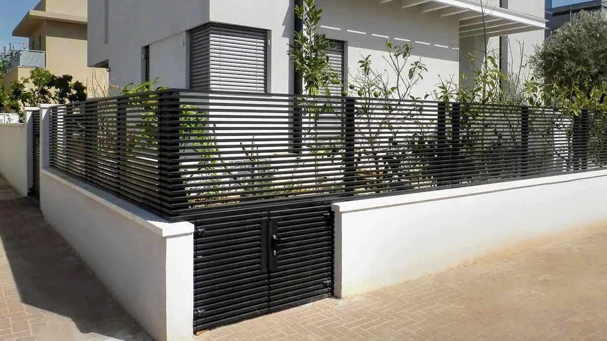 Hi-tech aluminum fence