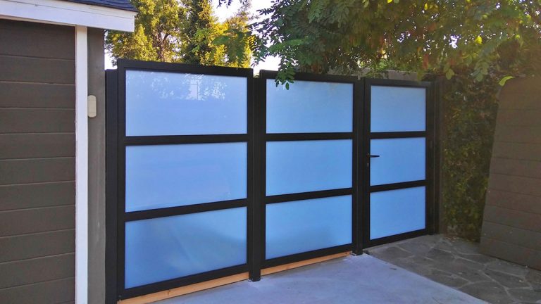 Glass and Black aluminum side entry gate