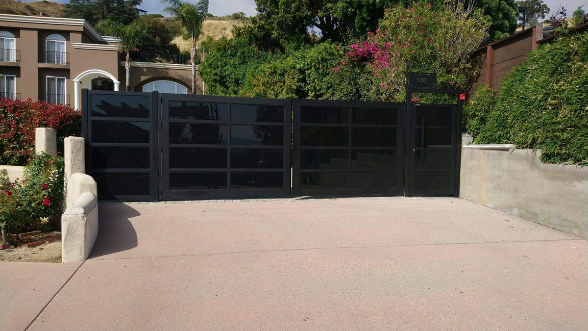 Aluminum Glass driveway gates