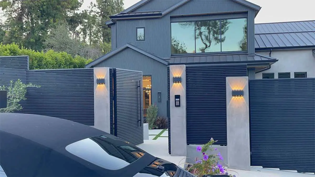 Hi-Tech Series - Front Pedestrian Gate