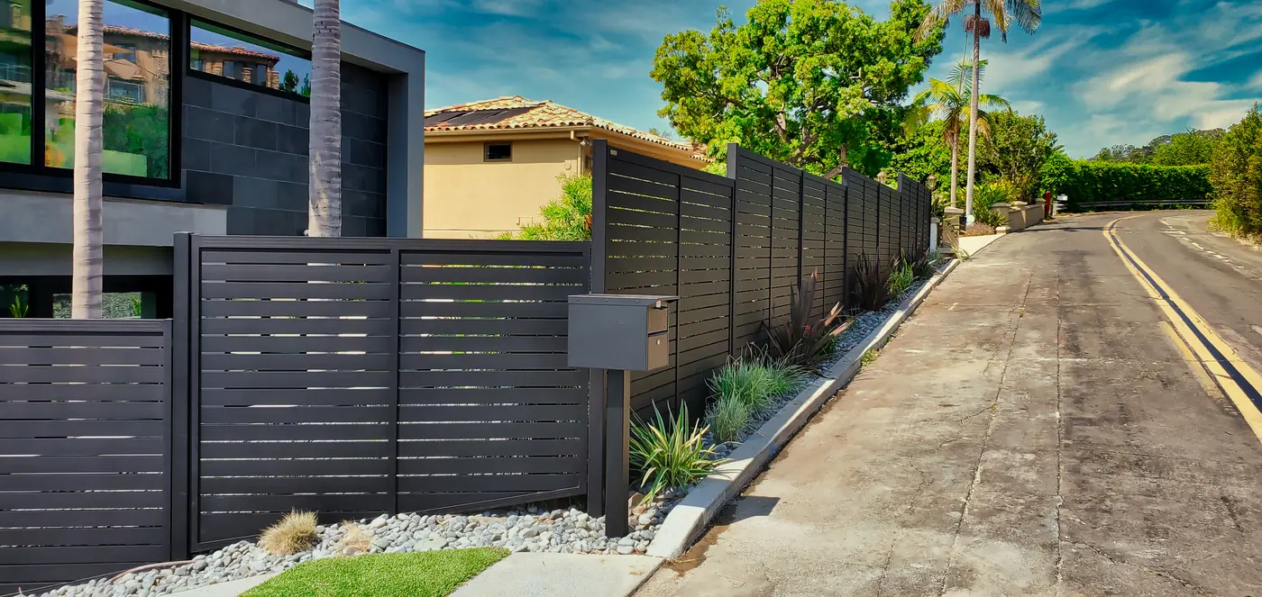 stepped fence buffers sound